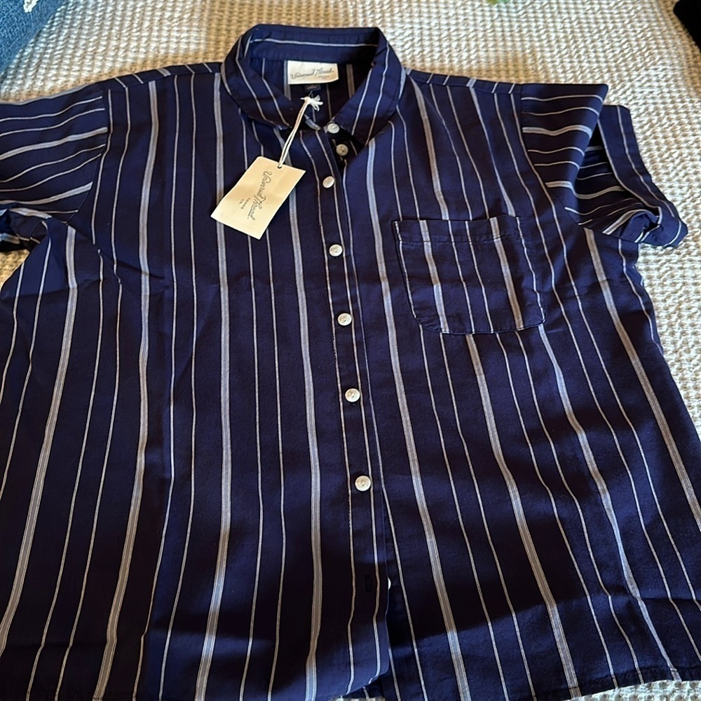 Universal Thread oversized boxy top cotton size small blue white stripe NWT